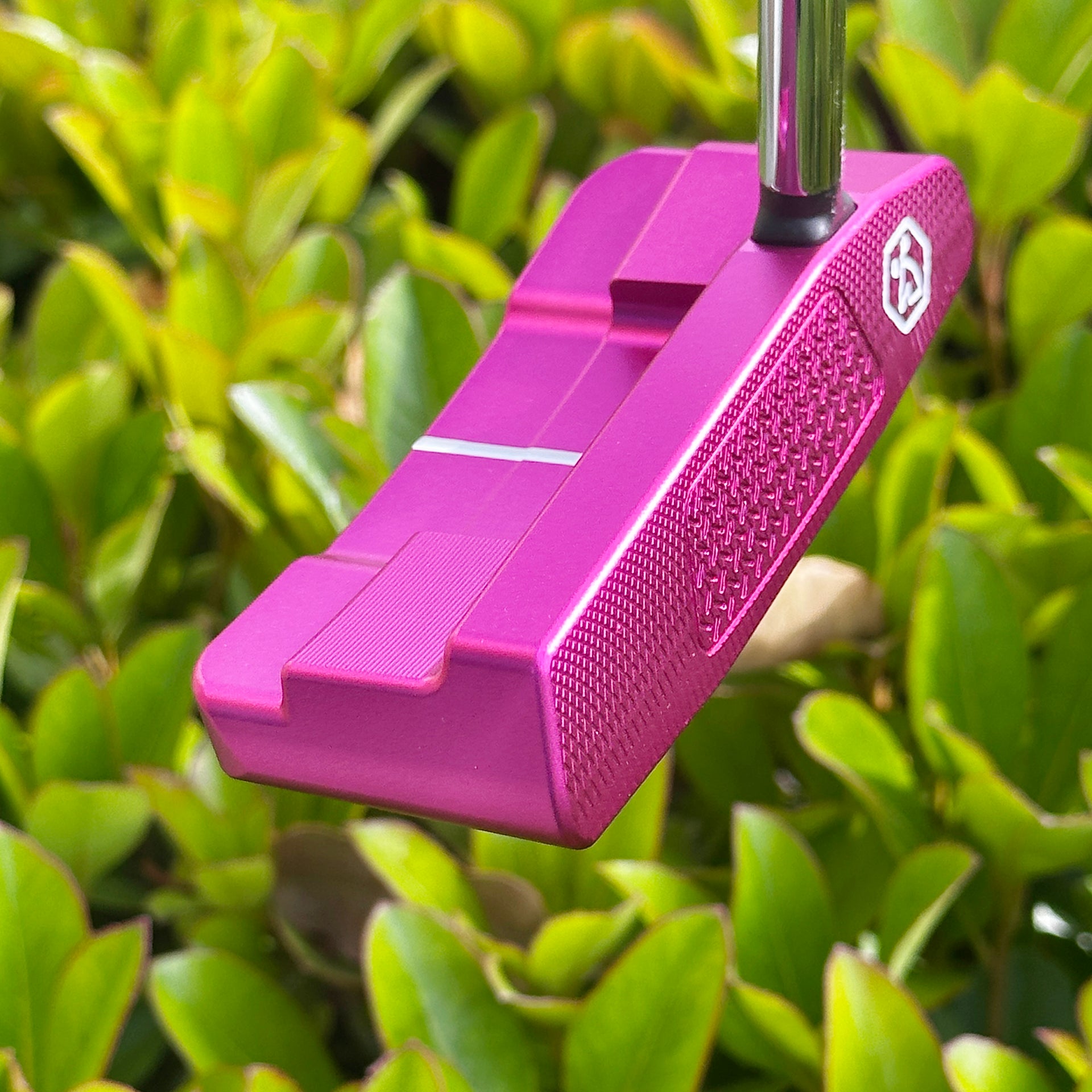 AI+77 pink Putter